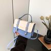 Bolso Pequeño con Costuras en Contraste Estilo Coreano para Mujer 2024 Nuevo Verano Bolso Bandolera de Hombro con Texto Cartero Bolso Cuadrado Pequeño