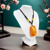 Collar de Piedra Cruda Ámbar Sangre, Colgante Largo de Gota de Agua de Ámbar con Cera de Abejas Patrón de Nube, Cadena de Suéter con Amuleto de Paz y Seguridad