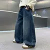 Estas calças estilosas de outono para meninos são um item essencial para 2026. Eles são novos, oversized e apresentam jeans azul, tornando-os perfeitos para a primavera e o outono.. Eles têm um visual legal e moderno