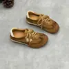 Tênis de treino casual baixo unissex estilo retro 2026, com cadarço, em couro bovino de primeira camada, solado macio, versátil para uso externo.