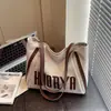 Bolso de Letras Estilo Coreano Bolso Tote Casual Grande para Mujer Nuevo Estilo Literario de Nicho Moda Simple Bolso de Axila