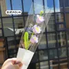 Pequeño Ramo de Flores Rojas para el Día de San Valentín, un Regalo Creativo Tejido a Mano de Lana, Producto Terminado, Pieza Única para Ti