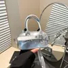 Bolsa de Concha Retrô Estilosa Europeia e Americana, Bolsa de Ombro Fashion e Elegante, Bolsa Transversal Versátil e Simples para Mulheres, Mini Atacado