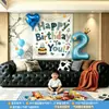 Cenário de Decoração para Décimo Aniversário com Toque de Luxo, Atmosfera Alegre e Cerimonial, Balões Metalizados de Animais de Circo para Menino