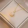 Collar para Mujer, Celebridad de Internet Girasol Cruz Fronteriza Zircón Flor Nicho Nuevo Diseño Colgante Conjunto de Temperamento Collar de Acero de Titanio