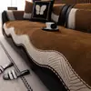 Cojín de Sofá de Gama Alta Estilo Madera Maciza Retro 2026 Nuevo Irregular Chenilla Universal para Todas las Estaciones Cojín para Asiento de Sofá