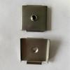Venta al por mayor del fabricante Placa de hierro cuadrada soldada interior hembra con conector de fijación hembra incorporado Tuerca de manguito interior hueco Dientes de rosca interior
