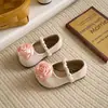 Zapatos bajos retro de noche estilo francés, combinados con una falda, bailarinas, zapatos de punta fina y Mary Janes florales