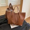 Bolsa Maillard Fashionável para Pendular para Mulheres 2025 Nova Bolsa Transversal Retrô de Alta Qualidade Bolsa Tote de Axila de Grande Capacidade