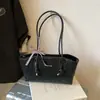Bolsa Tote Nova Moda de Aparência Sofisticada, Grande Capacidade, Versátil para Uso Externo e no Dia a Dia, Bolsa de Ombro ou Axila Estilosa com Estampa de Leopardo