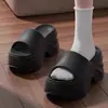 2026 Nuevo Estilo Sandalias Elevadoras de Altura para Personas Bajas para Mujer Más Vendidas Verano Uso Exterior Suela Gruesa Antideslizante Sandalias de Tacón Chanclas En Stock