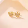 Pendientes de Mariposa Chapados en Oro de Plata de Ley S925 Yiluyin, Elegantes y Versátiles, Modernos, Exquisitos, Compactos, Adecuados para el Uso Diario