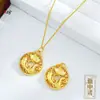 Colgante de Paz de Peces Jugando entre Flores de Loto, Accesorios de Oro Arena, Cobre Electrochapado, Dátil Rojo Chapado en Oro, Colgante de Nuevo Estilo Chino, Versátil, Lujo Ligero, Exquisito
