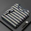 Camiseta de Manga Corta para Hombre Verano 2026 Seda de Morera Mediana Edad Seda de Hielo de Gama Alta Rayas Cuello Redondo Manga Media Camiseta para Hombre Ropa para Hombre