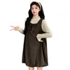 Nueva ropa de maternidad otoño/invierno: conjunto de vestido overall de lunares, camiseta de punto debajo y vestido floral con corbata de lazo - un atuendo de dos piezas