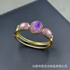 Nuevo Transmisión en Vivo Piedra Cruda Natural Amatista Juego de Cuatro Piezas Incrustado con Diamantes Joyería Personalizada Cadena para Suéter Suministro de Alta Gama