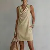 Nuevo vestido corto de mujer de estilo europeo y americano, éxito transfronterizo en TikTok, color liso, drapeado, sin mangas, cuello fruncido, con bolsillos