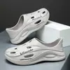 Zuecos de Verano para Hombre para Uso en Exteriores, Sandalias Deportivas Completamente Cerradas con Suelas Suaves que se Sienten como Pisar Caca, Chanclas de Playa