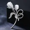 Broche Elegante de Flor de Perla Simple Combinable Estilo Coreano Plata Suéter Cárdigan Chaqueta Corsage Atmosférico de Lujo Pin