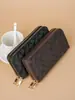 Carteira Impressa de Luxo para Mulheres 2025 Nova Longa de Grande Capacidade Bolsa Clutch com Zíper Duplo e Alça de Pulso para Celular