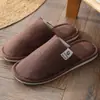 Nuevos Zapatos de Algodón y Lino de Cuatro Estaciones para el Hogar Zapatillas de Algodón para Mujer Parejas Suela Gruesa Antideslizantes Zapatillas de Lino para Primavera y Otoño Venta al por Mayor