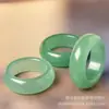 Jade de Seda Dourada de Xinjiang Anel Verde Tianshan Anel Preenchido Flor de Pessegueiro Popular Anel de Corrida Portátil de Aventurina