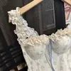 Top de encaje floral estilo coreano con diseño dulce y elegante, corte ajustado y favorecedor