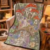 Manta de Franela con Graffiti Floral de Bosque de Hongos Modelo Nuevo 2026 Manta Cubre Sofá para Siesta en la Oficina en Todas las Estaciones