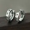 Brincos de Aço Titânio com Recorte Cruzado Moda Nicho Ins Japonesa e Coreana para Homens Tendência High-End Versátil Venda Direta de Brincos