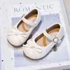Zapatos de Cuero para Niñas 2026 Primavera y Otoño Nuevos Mocasines con Lazo Versión Coreana Zapatos Suaves con Velcro para Niños Pequeños