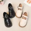 Sapatos de Couro para Meninas 2026 Nova Coleção Primavera Sapatos de Princesa para Meninas, Mocassins com Velcro Infantis, Sapatos Individuais de Solado Macio para Meninas