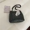 Bolsa Grande Capacidade Transfronteiriça para Mulheres 2026 Verão Nova Versátil Moda Ombro Tendência Trabalhadora Retro Casual Bolsa Tote