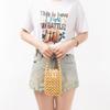 Bolsa de Palha Tecida com Contas Feita à Mão Primavera e Verão Contas de Madeira Vazadas Versátil Bolsa de Ombro para Férias na Praia Saco de Balde Retrô