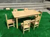 Estudiantes de Primaria Aprendiendo Mesas y Sillas Jardín de Infancia Mesas y Sillas de Madera Maciza Mesas de Dibujo para Niños Escuela de Educación Temprana Pupitres y Sillas Pupitres