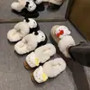 Pantufas Fofas de Gatinho Desenho Animado para Mulheres 2026 Outono/Inverno Novas Estilosas para Uso Externo Confortáveis Quentes Pantufas Fechadas