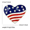 Broche de liga de zinco esmaltada simples com bandeira americana e coração, versátil, requintado, pinos de joia para roupas masculinas e femininas