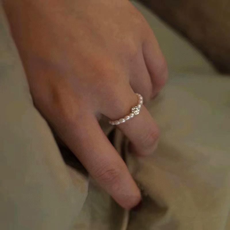 ins风小众设计珍珠水晶球戒指女不掉色简约百搭轻奢