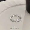 Hermoso Hueso de Serpiente Diamante Luz de Lujo Medio Antiguo Alta Calidad Elegante Abierto Ajustable Diseño de Nicho Pequeño Diamante Anillo de Serpiente