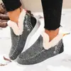 Botas de inverno de algodão transfronteiriças com forro de pelúcia e design espessado, sapatos de algodão femininos de comércio exterior, quentes com acabamento em pele, slip-on de sola reta, à prova de frio, botas curtas da moda