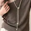 Colar Longo de Pérolas de Luxo Leve de Alta Qualidade para Mulheres 2025 Novo Estilo Suave Estilo de Nicho Corrente Longa em Camadas para Suéter Joias