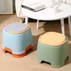 Taburete pequeño casero engrosado para niños, taburete simple para mesa de centro de sala de estar, apilable, portátil, taburete antideslizante, taburete para cambiar zapatos en la entrada de adultos