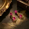 Pendientes Asimétricos de Pedrería Retro Moda Europea y Americana Elegantes con Estilo Nicho Pendientes de Alta Gama para Mujer