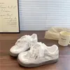 2026 Novos Tênis de Treino Alemães de Solado Grosso para Primavera e Outono, Tênis Brancos Versáteis Estilo Coreano Estilo Ballet para Estudantes, Sapatos Esportivos e Casuais para Mulheres