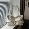 Bolso Tote de Nicho Transfronterizo para Mujer 2026 Nuevo Estilo de Gama Alta Versátil para Viajes de Negocios Gran Capacidad de Mano Hombro Axila