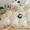 Juego de cuatro piezas estilo coreano minimalista con borde de concha en color liso, hecho de tela de algodón lavado, adecuado para la habitación doble de una niña, ropa de cama para todas las estaciones