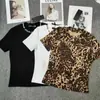 2025 principios de otoño nueva camiseta de manga corta con cuello redondo y estampado floral de leopardo para mujer, bonita, mareante, delgada, camiseta básica