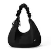 Bolso bandolera de color liso estilo retro japonés con correa de hombro plisada, simple y elegante, con un encanto de hada, hecho de nailon y diseñado para llevarse debajo del brazo