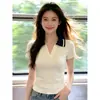 Camiseta de Tricô de Seda Gelada com Gola Polo de Cor Contrastante Estilo Coreano de Manga Curta para Mulheres no Verão, Top de Alta Qualidade, Único, Bonito e Rejuvenescedor