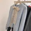 Suéter Azul Esponjoso Suave con Lazo de Encaje Coreano Dopamina para Mujeres Petite en Otoño e Invierno, Estilo Perezoso