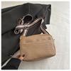 Bolso de Hombro Tejido de Moda y Estilo para Comercio Exterior, Versión Coreana 2025, Estilo para Viajes Diarios con Correa Ancha para el Hombro, Bolso Cruzado